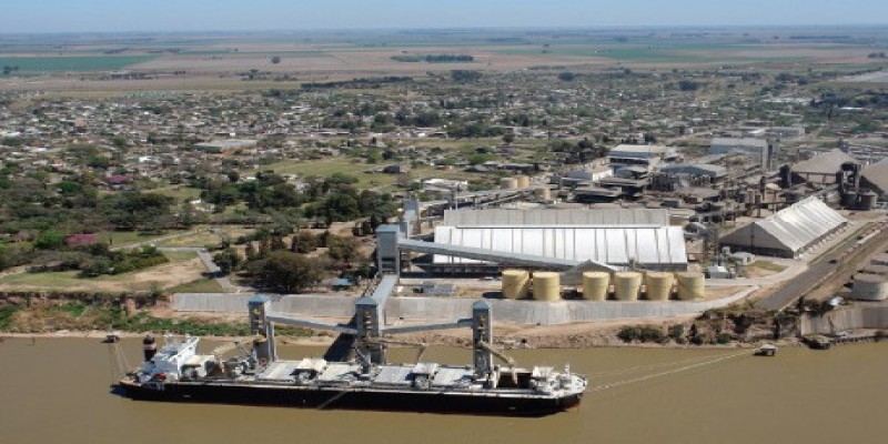 PUERTO AGRONEGOCIOS RIO PARANA